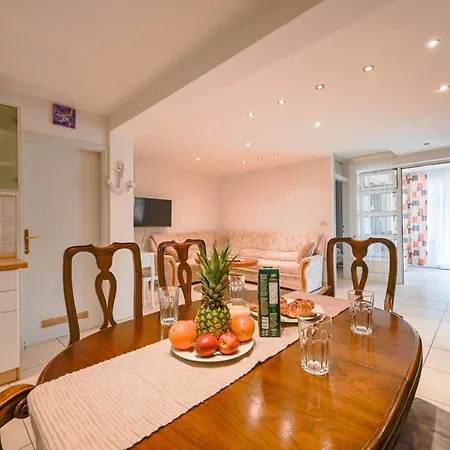 Lido Apartman