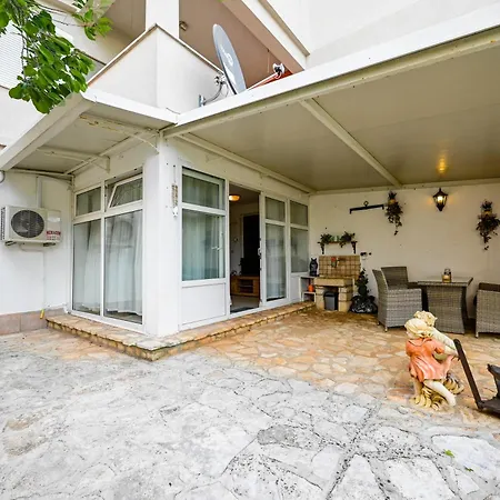 Διαμέρισμα Lido *